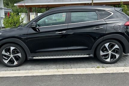 Hyundai TUCSON 157.000 km 15.500 &euro; Hilden 40724