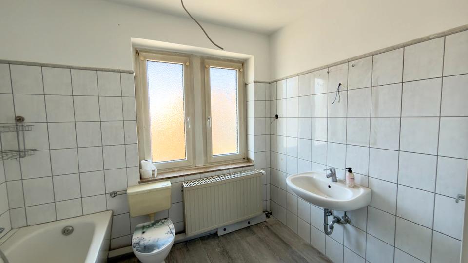 Etagenwohnung Solingen Burg - 2 Zimmer, 55 m&sup2;, 715&euro; | Angebot:26060182