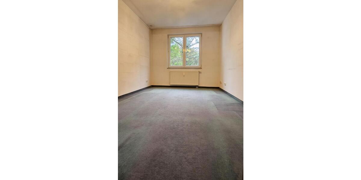 Eigentumswohnung 3,5 Zimmer 96,43m2 Balkon Aufzug 2 Parkplätze 3 zimmer