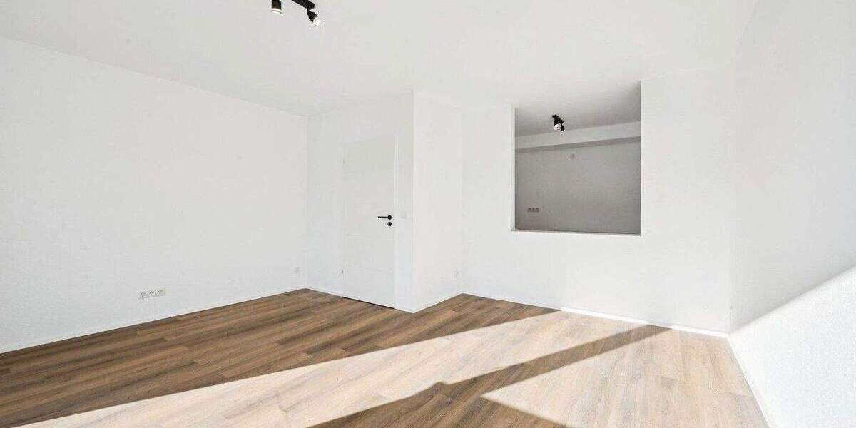 Sofort bezugsfrei! 2-Zimmerwohnung mit Balkon und Garagenstellplatz 2 zimmer