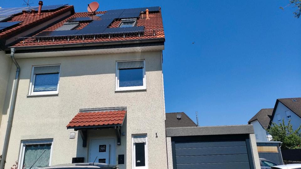 Reihenendhaus in Burscheid zimmer