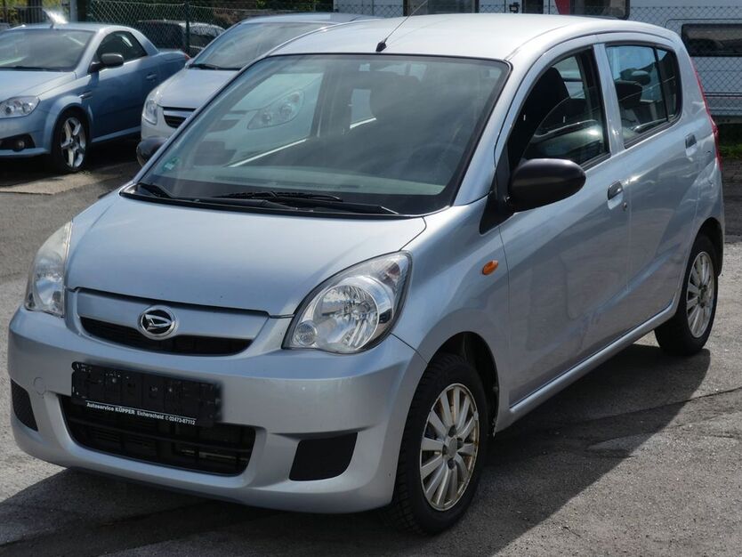 Daihatsu Cuore 164.000 km 1.999 € Leverkusen 51379