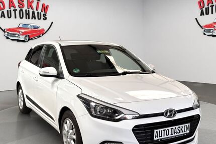 Hyundai i20 75.000 km 9.500 &euro; Köln 50827