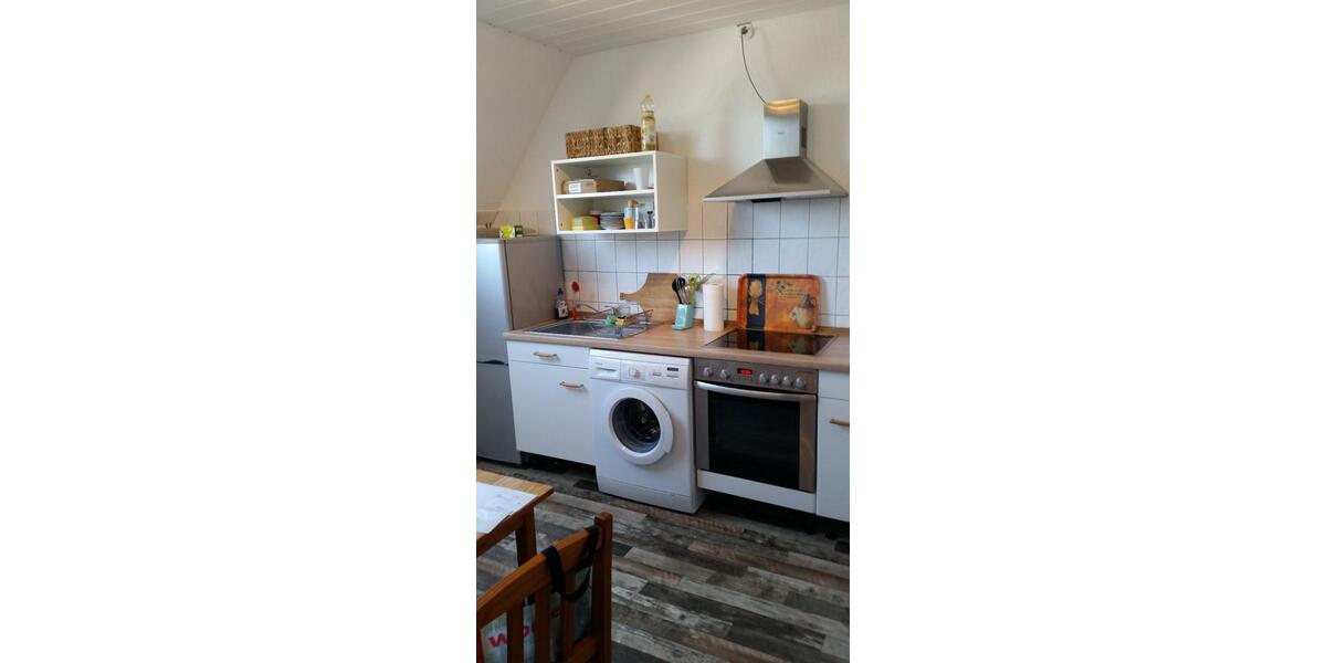 Renoviertes WG-Zimmer, ruhig, zentral, gute Verkehrsanbindung 1 zimmer