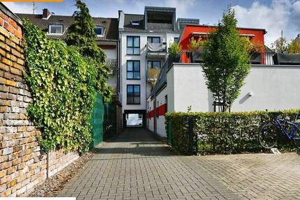 Zentrale Traumlage! Neuwertige 3-Zimmer-Whg. mit großer Terrasse, Einbauküche & Stellplatz 3 zimmer