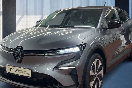 Renault Megane E-TECH 25.815 km 22.711 € Köln 50939