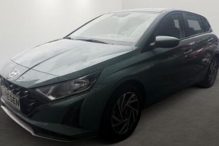 Hyundai i20 31.697 km 17.790 &euro; Neuss 41464