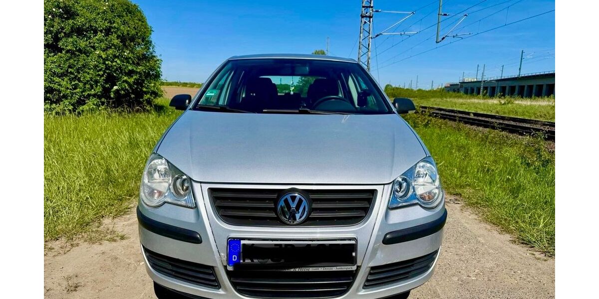 VW Polo 89.475 km 3.099 &euro; Köln 51143