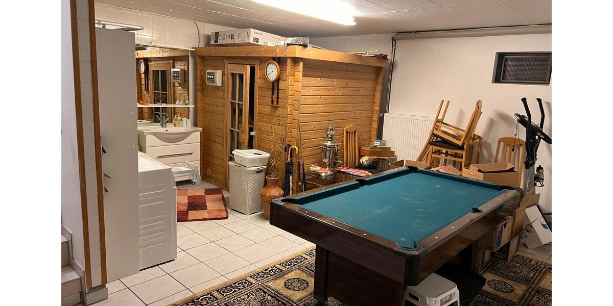 Charmantes 5-Zimmer-Haus mit Garten, Sauna & Doppelgarage 5 zimmer