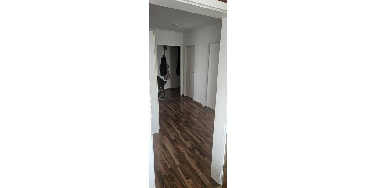 Etagenwohnung Erftstadt Liblar - 3 Zimmer, 83 m&sup2;, 179.000&euro; | Angebot:26080769