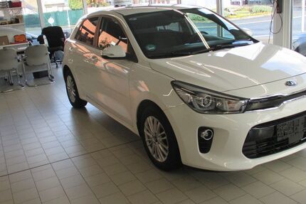 Kia Rio 82.400 km 11.490 &euro; Langenfeld 40764