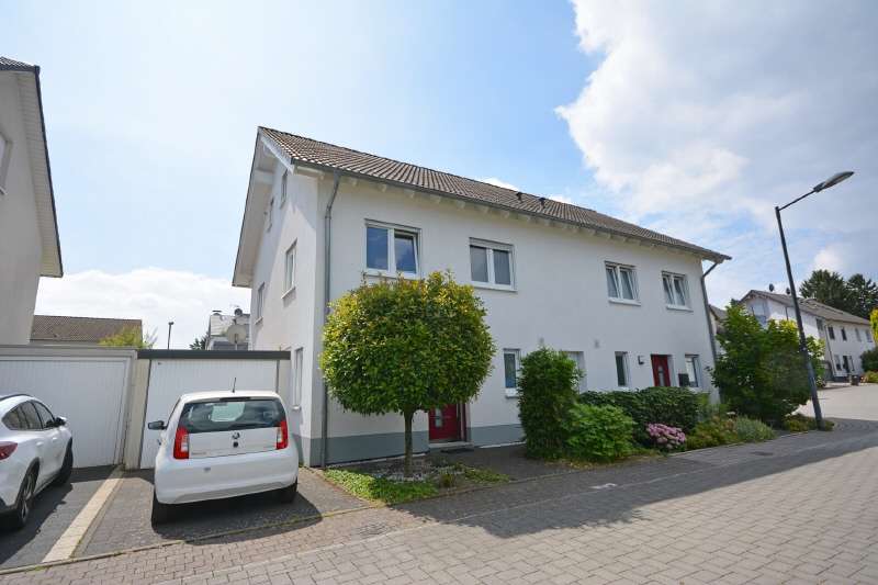 Haus zum Mieten in Hürth 1.800 € 135 m²
