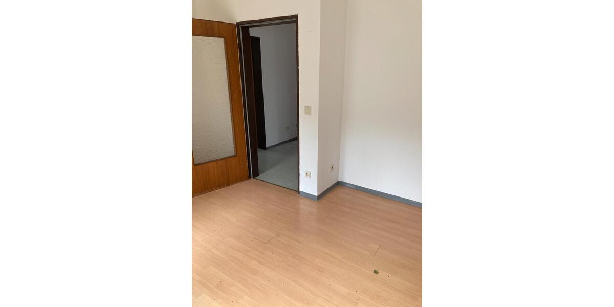 Dachgeschoßwohnung Neuss Reuschenberg - 3 Zimmer, 45 m&sup2;, 650&euro; | Angebot:26393552
