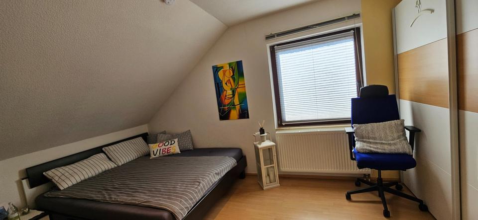 Schönes Einfamilienhaus mit Garage und 2 Stellplätzen 5 zimmer