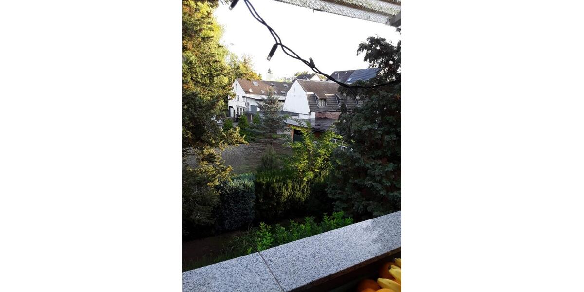 Mehrfamilienhaus zentral in Köln-Rath v. Privat H: 0152 58103358 20 zimmer