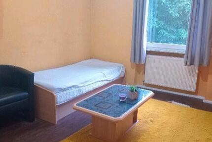 1 Zimmer WG (+Balkon, Küche, Bad, Garten) 1 zimmer