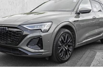 Audi Q8 e-tron 50.709 km 48.730 &euro; Düsseldorf 40474