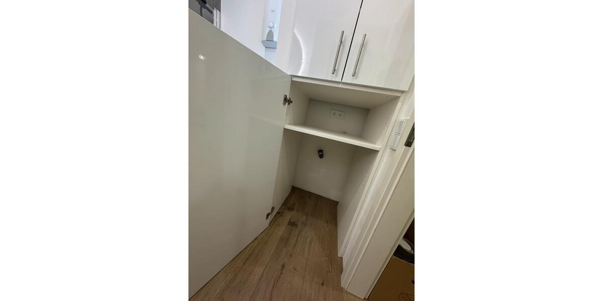 Luxuriöse und kernsanierte 2 Zimmer Wohnung 2 zimmer