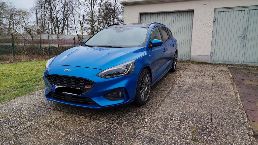 Ford Focus 64.000 km 19.999 &euro; Leverkusen 51377