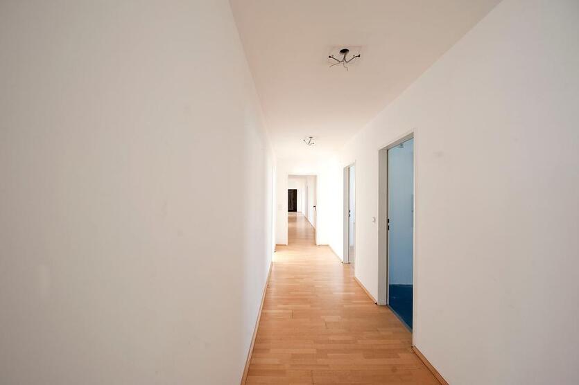 | Minibüro im Stadtzentrum I Nähe Hauptbahnhof | CBD | START-UP | zimmer