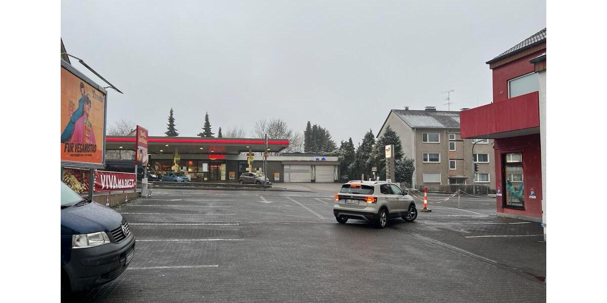 Lebensmitelgescheft ( Viva Market ) komplett eingerichtet zimmer