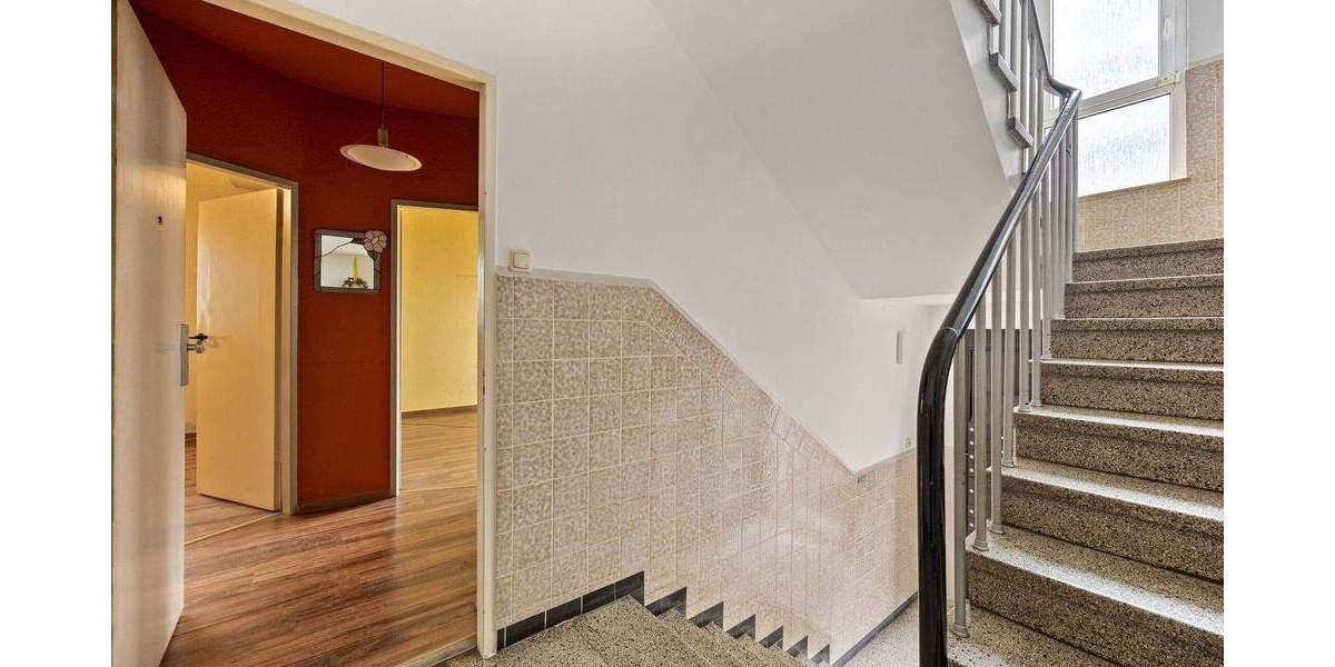 Etagenwohnung Köln Deutz - 2 Zimmer, 49 m&sup2;, 195.000&euro; | Angebot:25303963