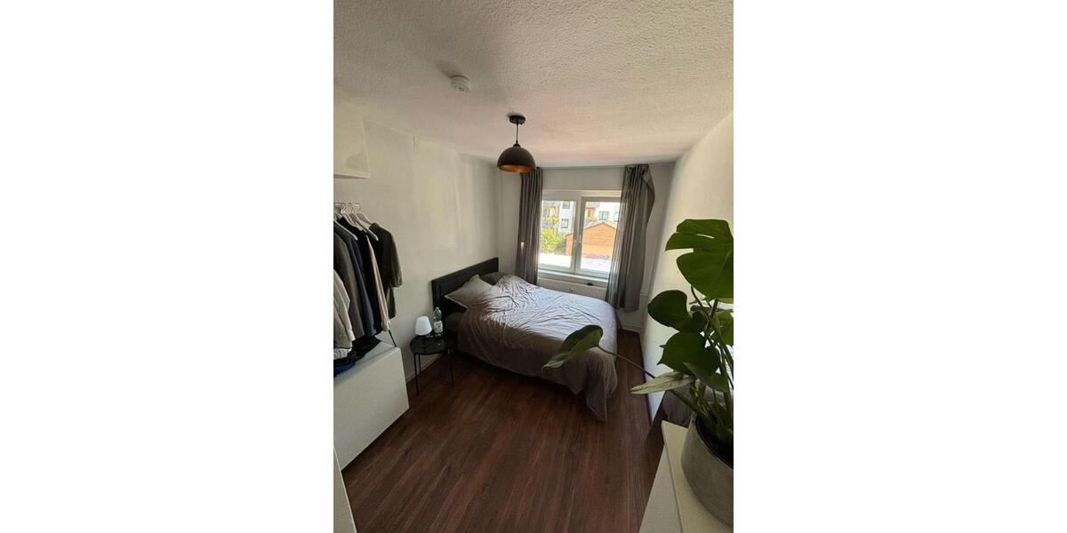 Helle 2,5-Zimmer-Wohnung mit Südbalkon in Köln-Nippes (Christinastraße) 2.5 zimmer