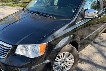 Lancia Voyager 160.000 km 6.899 &euro; Düsseldorf 40231