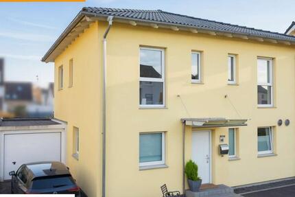 Haus Hennef (Sieg) - 4.5 Zimmer, 147 m&sup2;, 1.850&euro; | Angebot:23879451