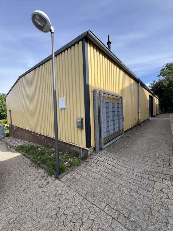 Halle in Radevormwald 1.990 € 400 m²