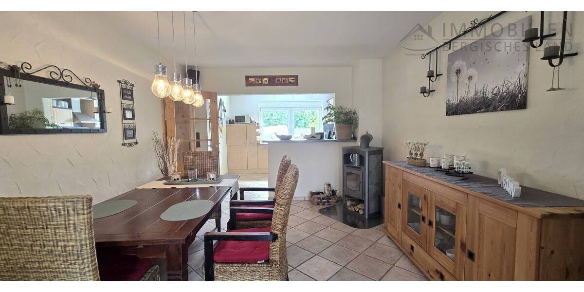 Reihenendhaus Hückeswagen Innenstadt - 4 Zimmer, 110 m&sup2;, 325.000&euro; | Angebot:21321687