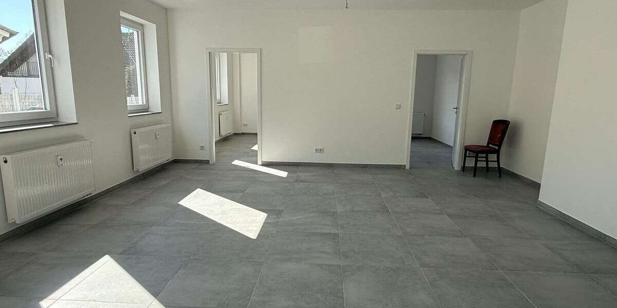 Etagenwohnung Rösrath - 3 Zimmer, 100 m&sup2;, 1.000&euro; | Angebot:26004969