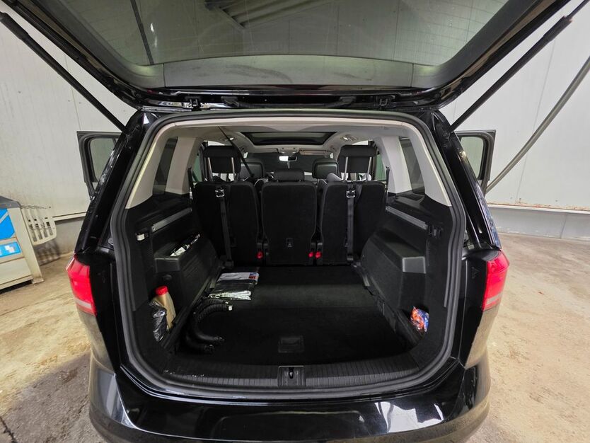 VW Touran 99.000 km 25.000 € Remscheid 42897