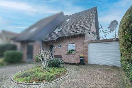 Haus zum Kaufen in Monheim am Rhein 699.000 € 143 m² 6 zimmer