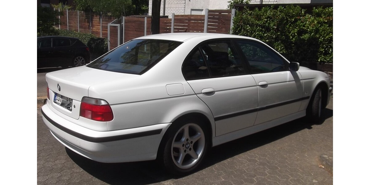 BMW 520 i 166.000 km 6.400 € Troisdorf 53840