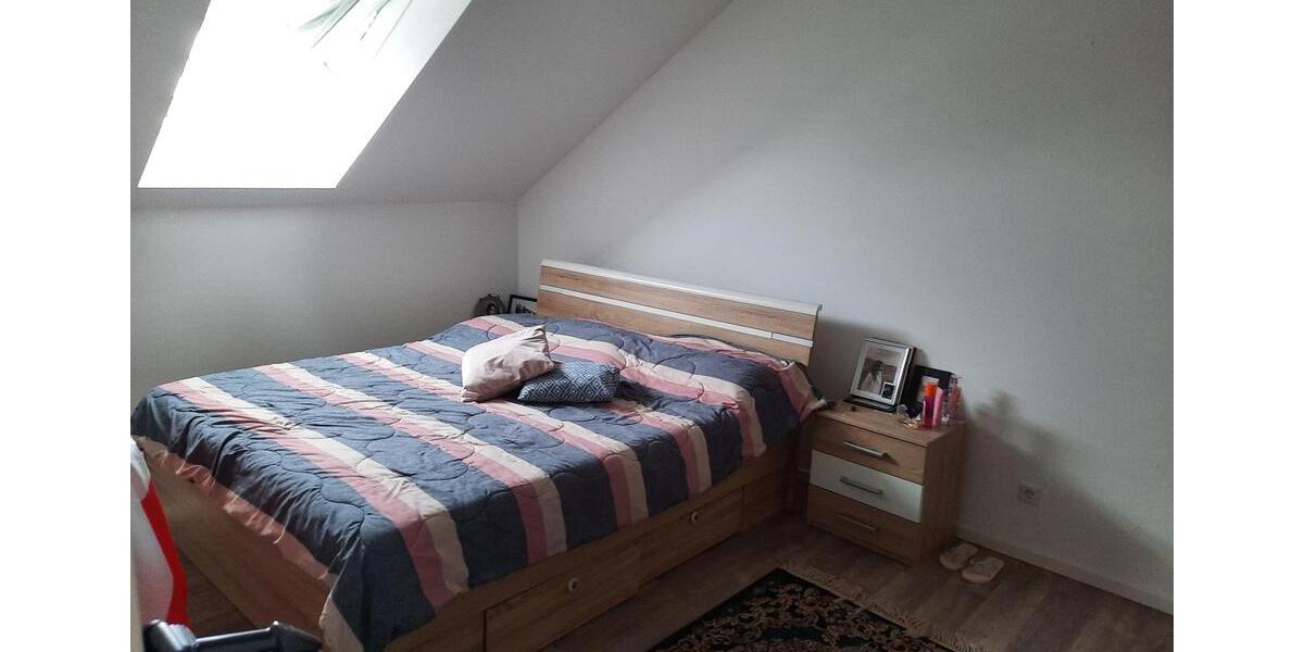 Etagenwohnung Grevenbroich - 3 Zimmer, 75 m&sup2;, 931&euro; | Angebot:26198683