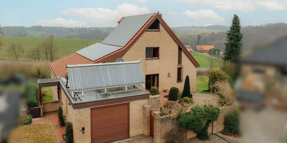 Einfamilienhaus Burscheid - 6 Zimmer, 221 m&sup2;, 595.000&euro; | Angebot:25686973