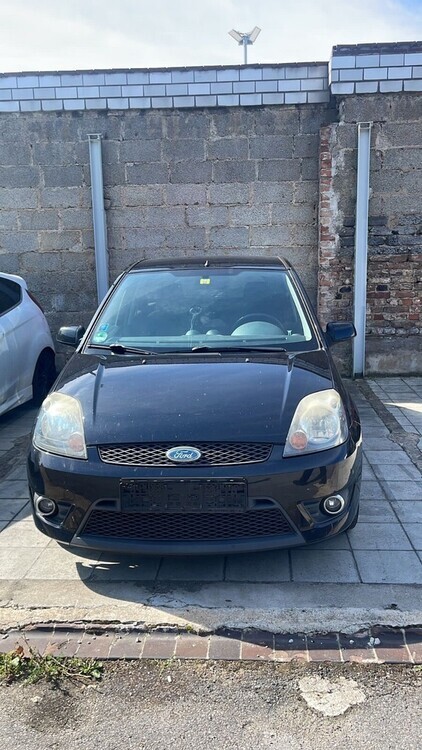 Ford Fiesta 200.000 km 1.800 € Köln 50667