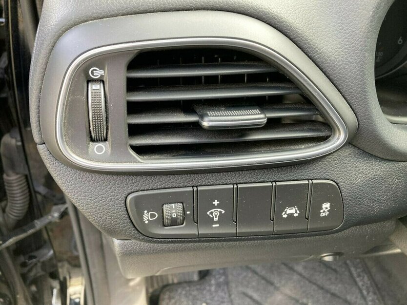 i30 1.6CRDi Aut.Navi.Klima.Temp.Kam.EU6.GARANTIE