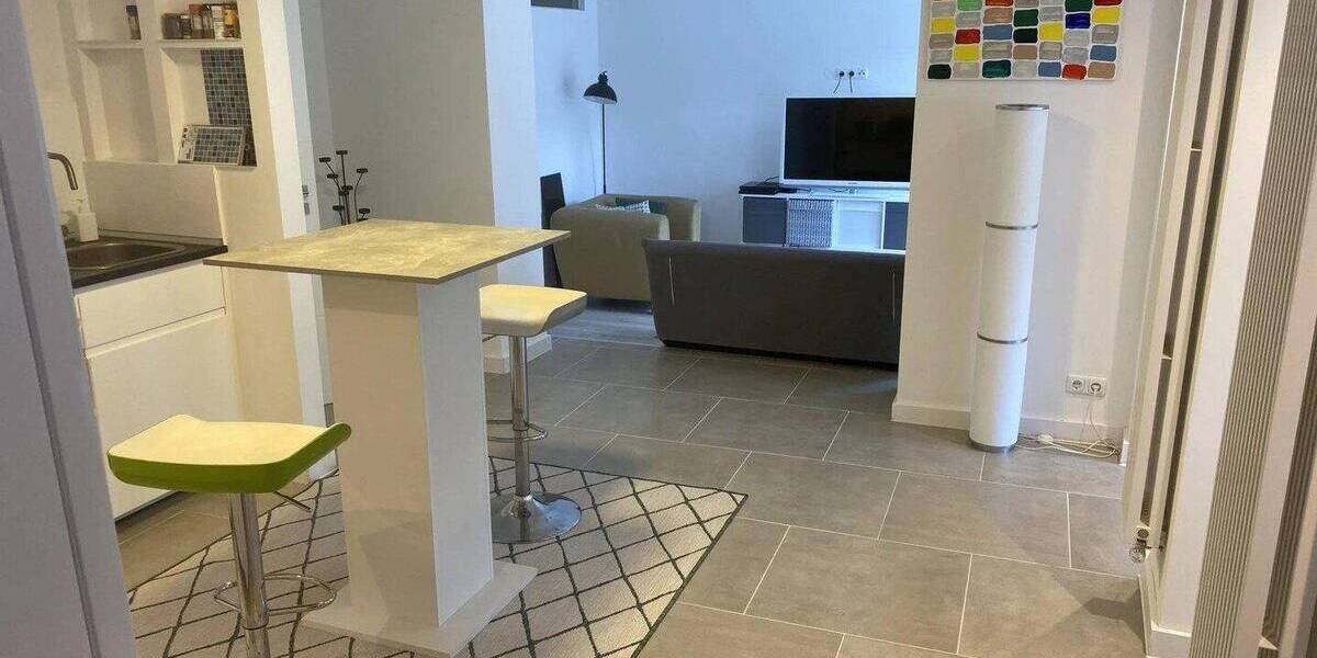 Etagenwohnung Düsseldorf Grafenberg - 2 Zimmer, 72 m&sup2;, 1.190&euro; | Angebot:26833831