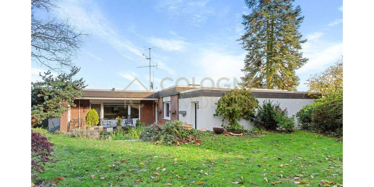 FAST FREISTEHENDER 4 bis 5-ZIMMER-BUNGALOW IN FRECHEN-KÖNIGSDORF VOLLSTÄNDIG UNTERKELLERT MIT GARAGE 4 zimmer