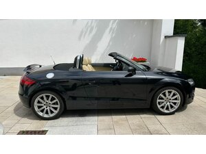 Audi TT Coupe/Roadster 2.0 TFSI Roadster 155.400 km 9.699 &euro; Troisdorf 53844
