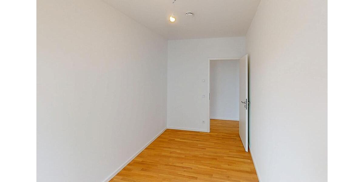 Familien aufgepasst: Großzügige 4-Zimmer-Wohnung mit Balkon und zwei Bädern (mietpreisgedämpft) 4 zimmer