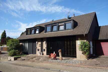 Haus Düsseldorf Knittkuhl - 7 Zimmer, 237 m&sup2;, 870.000&euro; | Angebot:26402611