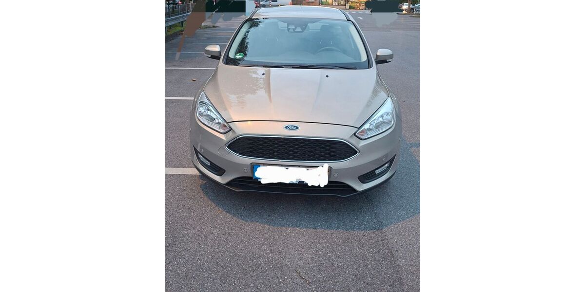 Ford Focus 19.266 km 9.500 &euro; Solingen 42651