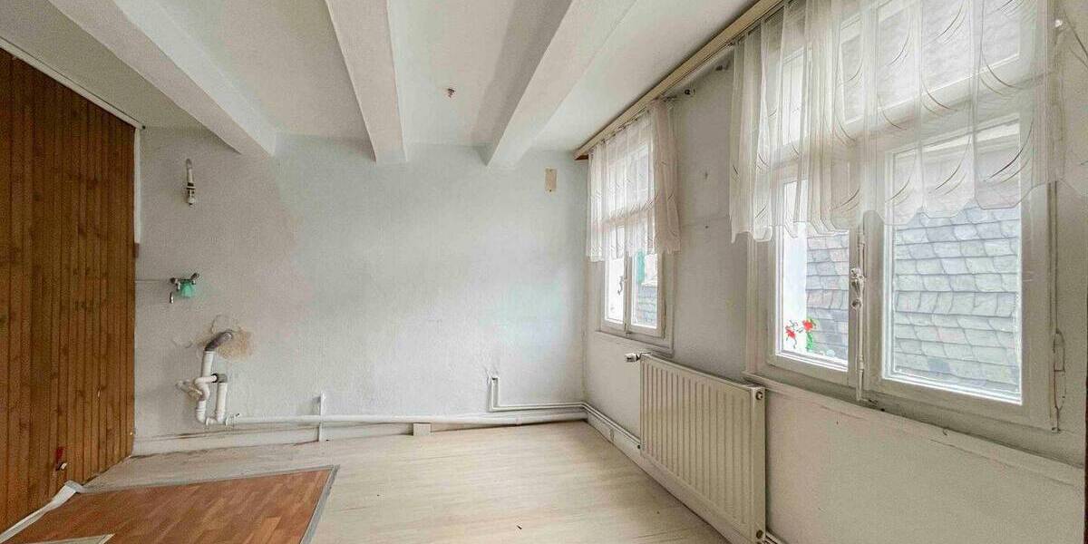 Einfamilienhaus Solingen Gräfrath - 6 Zimmer, 108 m&sup2;, 160.000&euro; | Angebot:26418450