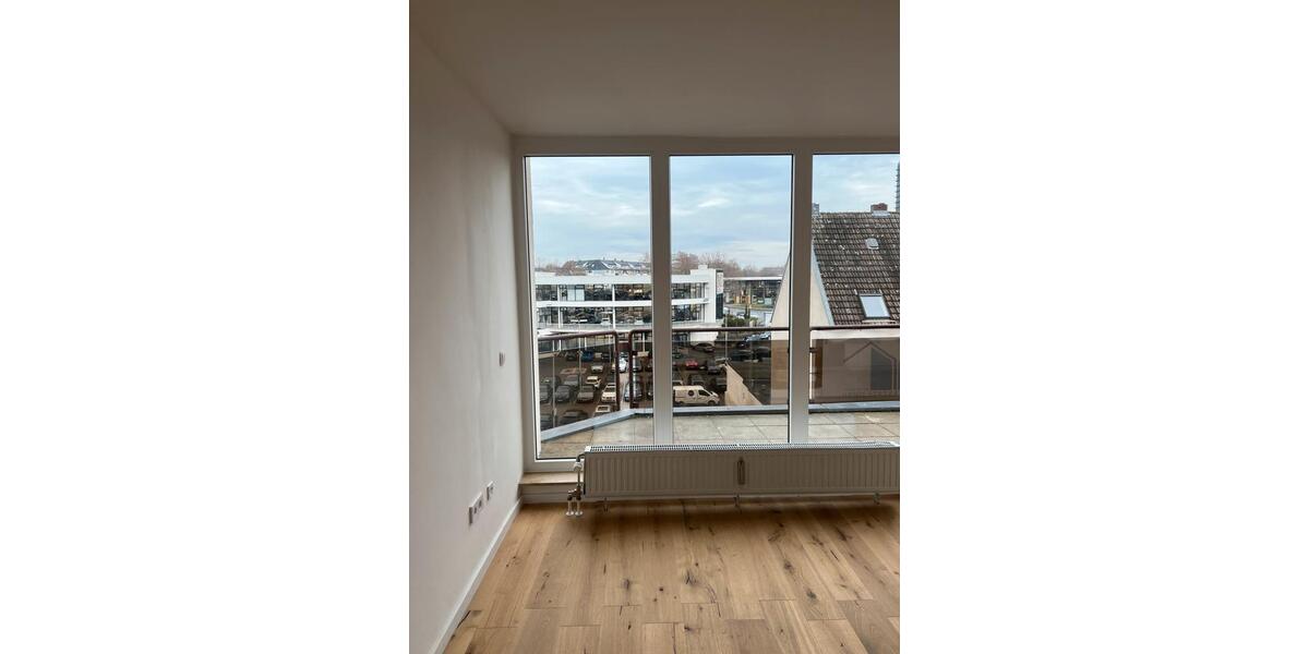 Helles Apartment im Dachgeschoss mit großem Balkon in Raderthal 1 zimmer