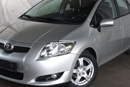 Toyota Auris 174.885 km 4.998 &euro; Köln-Marsdorf/Junkersdorf 50858