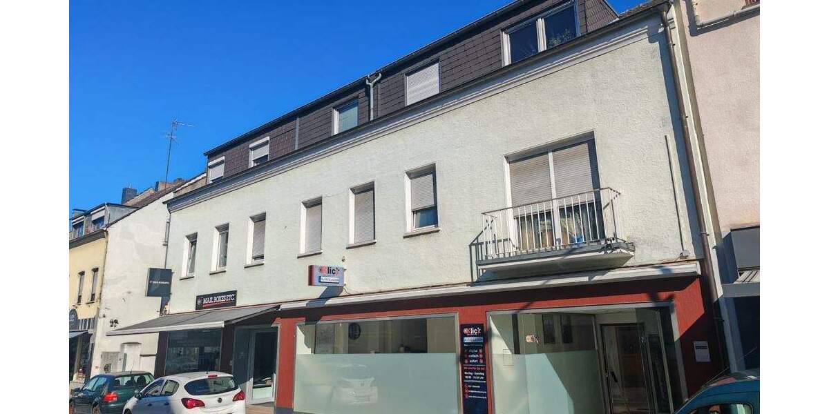 Mehrfamilienhaus + Bungalow in zentraler Lage mit Garagen + Stellplätzen und Entwicklungspotential 1 zimmer