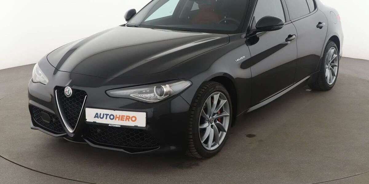 Alfa Romeo Giulia 100.548 km 26.890 € Köln 50739